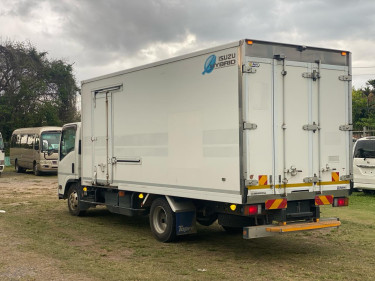 2020 Isuzu Elf (5ton)