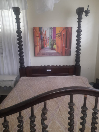 Antique Four Poster Bed 