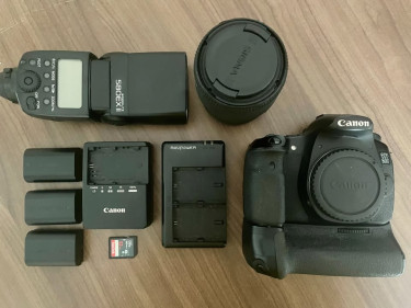 Canon DSLR Photography Kit – Lenses + Flash Cameras Manor Park