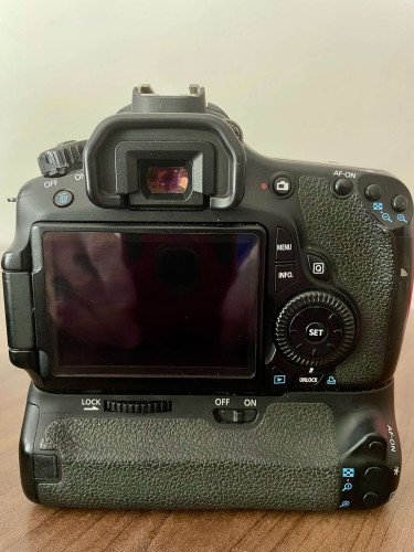 Canon DSLR Photography Kit – Lenses + Flash