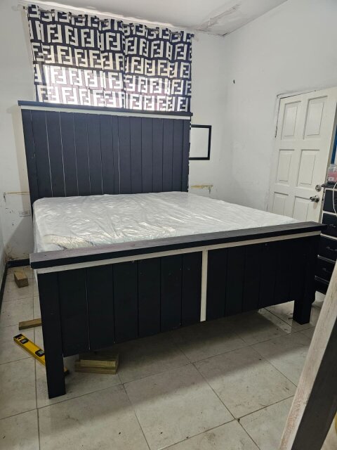 Brand New Kingsize Mattress Beds May Pen