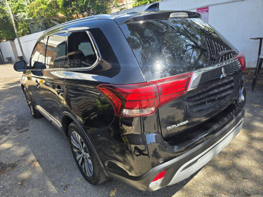 2022 Mitsubishi Outlander 