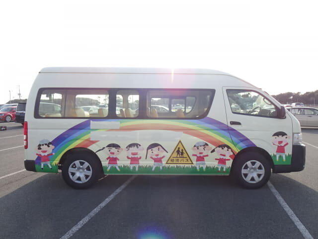 Toyota Cummuter Bus Vans & SUVs Halfway Tree