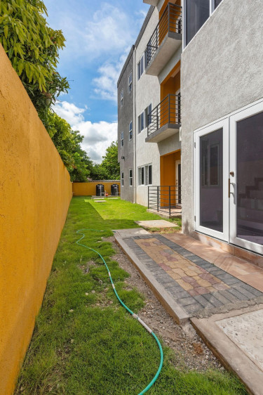 2 Bedroom, 2 Bathroom Ground Floor Apartment