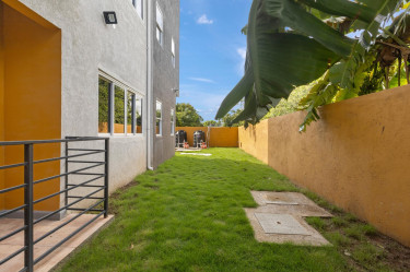 2 Bedroom, 2 Bathroom Ground Floor Apartment