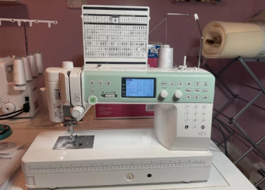Elna Elnita EF72 Computerized High-Speed Sewing