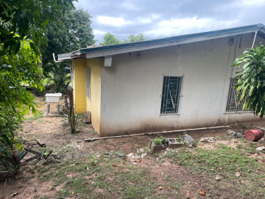 4 Bedroom House For Sale- Lauriston, St. Catherine