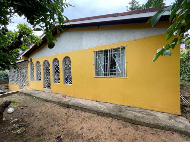 4 Bedroom House For Sale- Lauriston, St. Catherine Houses Lauriston