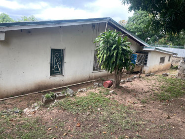 4 Bedroom House For Sale- Lauriston, St. Catherine