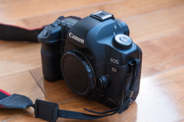 Canon EOS 5D Mark II Digital SLR Camera