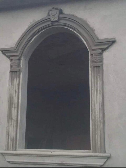 WINDOW MOLDING
