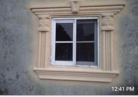 WINDOW MOLDING