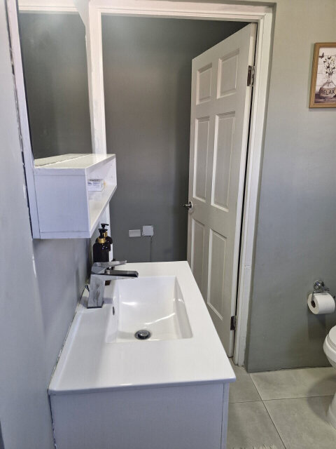 Lovely Fully Furnished 1 Bedroom House