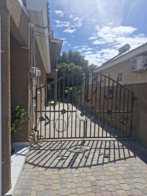 Lovely Fully Furnished 1 Bedroom House