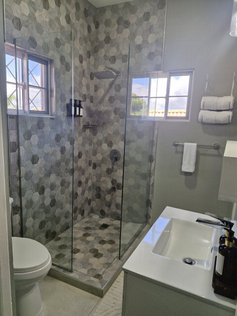 Lovely Fully Furnished 1 Bedroom House