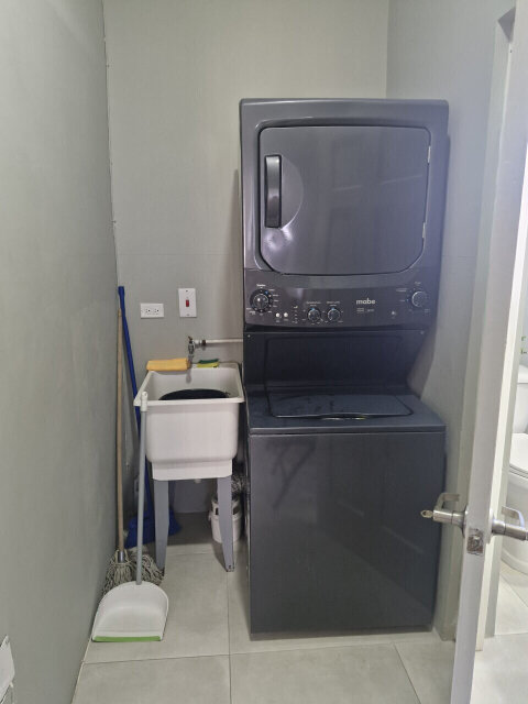 Lovely Fully Furnished 1 Bedroom House
