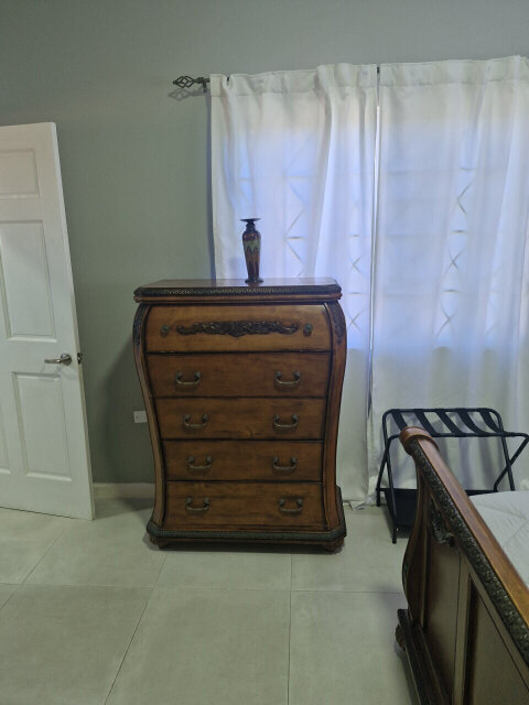 Lovely Fully Furnished 1 Bedroom House