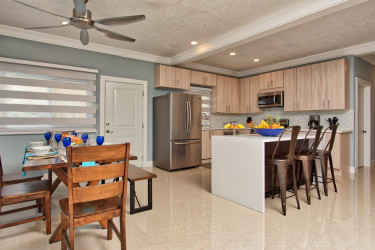 3 Bedroom Furnished Apartment In Gated Development