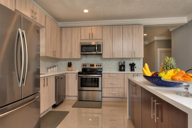 3 Bedroom Furnished Apartment In Gated Development