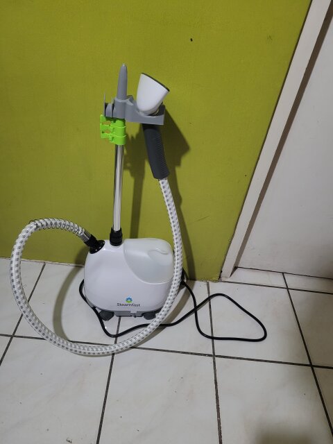Steamfast Fabric Steamer (Clothes Iron)
