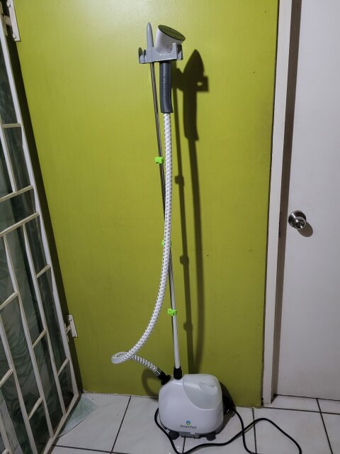 Steamfast Fabric Steamer (Clothes Iron)