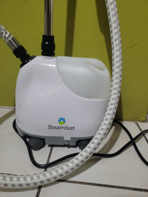 Steamfast Fabric Steamer (Clothes Iron)