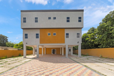 2 Bedrooms, 2 Bathrooms Apartments Molynes