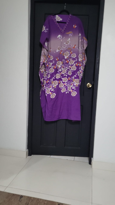 Assorted Women Clothes  Women's Clothes Mannings Hill Road
