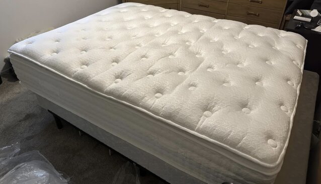 Queen Size Luxury Hybrid Mattress