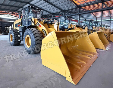 Massive 855 Wheel Loader For Sale In Jamaica Commercial Airport Road