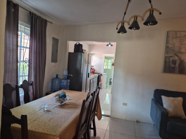 5 Bedroom House At Ridgeway Rd, Meadowbrook