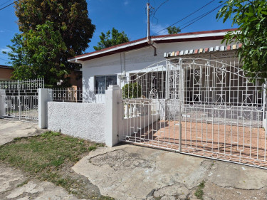 5 Bedroom House At Ridgeway Rd, Meadowbrook