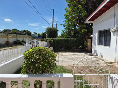 5 Bedroom House At Ridgeway Rd, Meadowbrook
