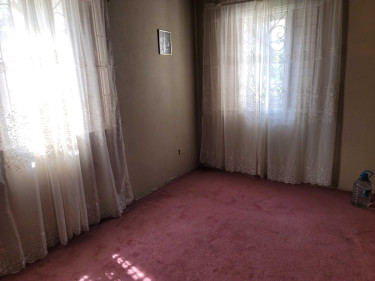 6 Bedroom 4.5 Bath 2 Storey House For Sale