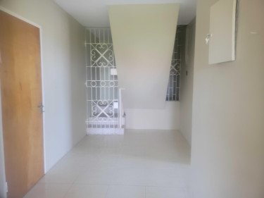 6 Bedroom 4.5 Bath 2 Storey House For Sale