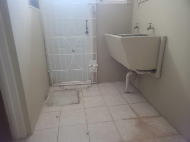 6 Bedroom 4.5 Bath 2 Storey House For Sale