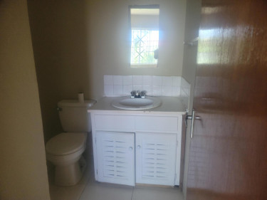 6 Bedroom 4.5 Bath 2 Storey House For Sale