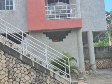 2 Bedrooms 2.5 Baths Apt In Small Complex