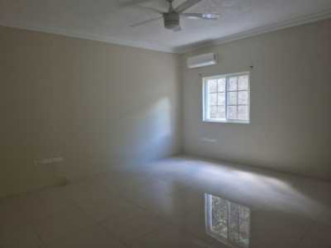2 Bedrooms 2.5 Baths Apt In Small Complex