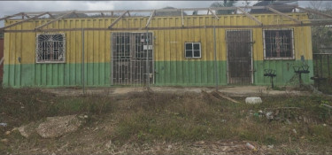 Shop Container  Commercial Duanvale District 