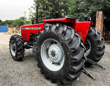 Massey Ferguson MF-385 4WD Tractors 