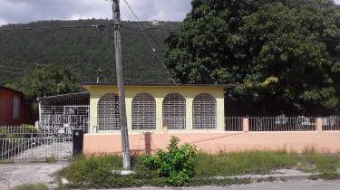 3 Bedroom  Houses Kingston 20