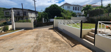 4 Bedrooms 4 Baths Family Home in Mount View