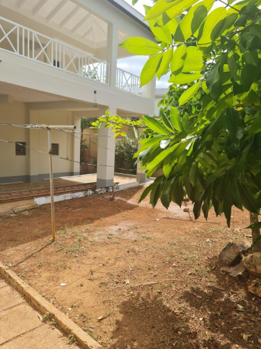 4 Bedrooms 4 Baths Family Home in Mount View
