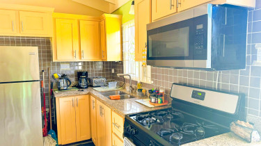 3 BEDROOM 2 Bathroom Drax Hall