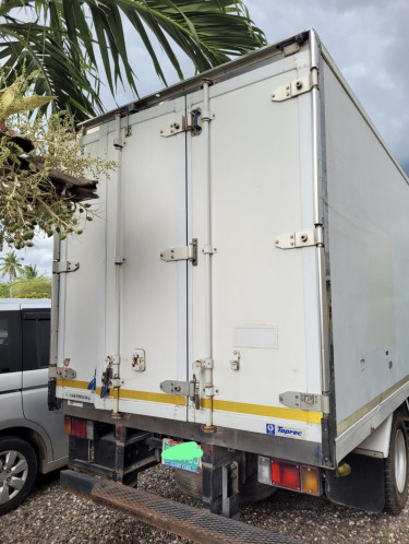 2014 Isuzu (7ton)