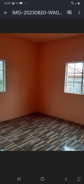 2 Bedroom House with 1 Bath For Sale