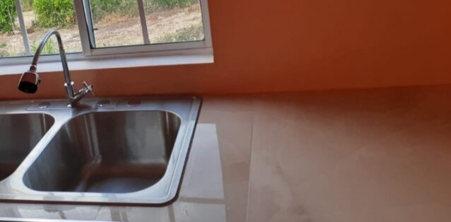 2 Bedroom House with 1 Bath For Sale