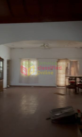 9 Bed 9 Baths FIXER UPPER COOPERS PEN USD$485,000