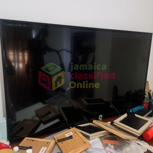 SALE! Smart Tv TV Portmore
